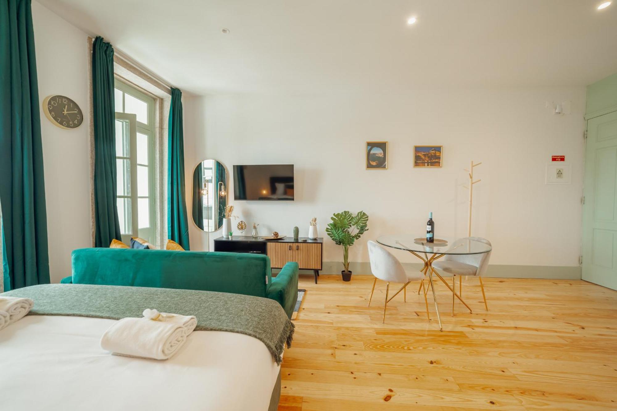 Downtown Suites By Vacationy Porto Exterior photo