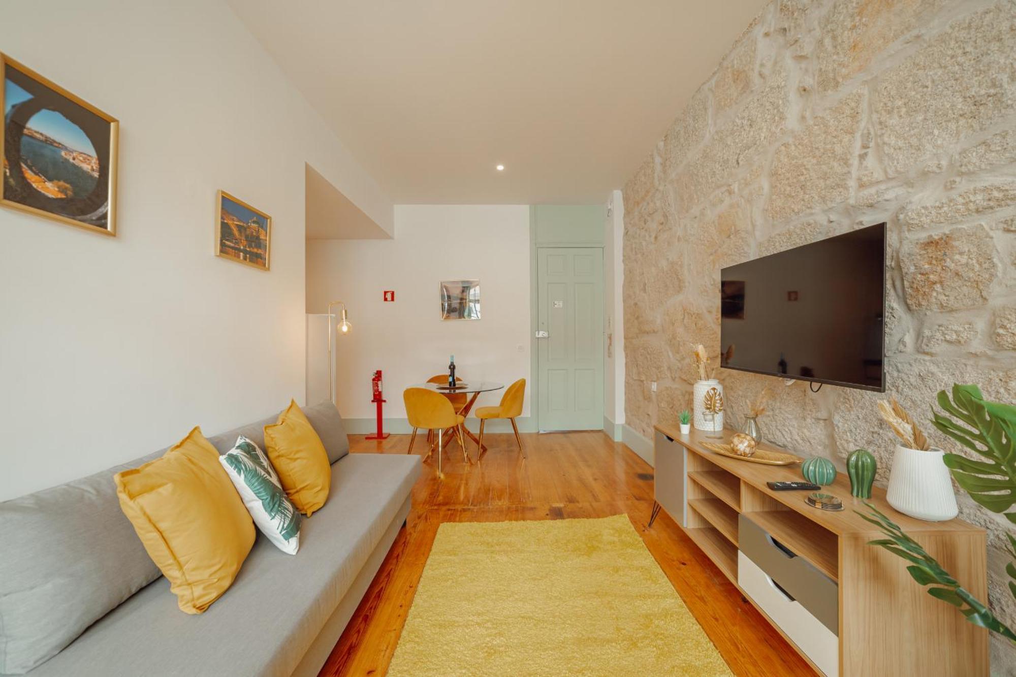 Downtown Suites By Vacationy Porto Exterior photo